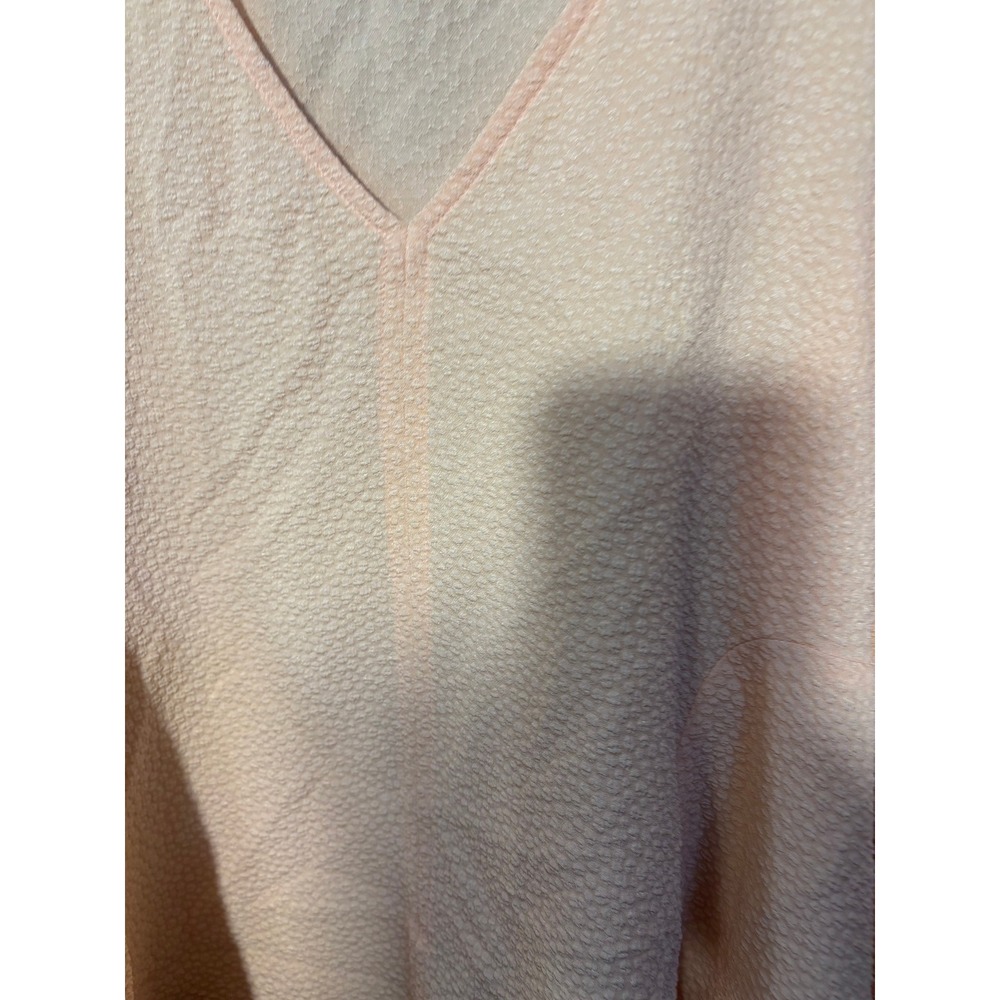 Tuckernuck Peach Textured V-Neck Smocked Cuff Ruffle Blouse Top Medium - Picture 5 of 5